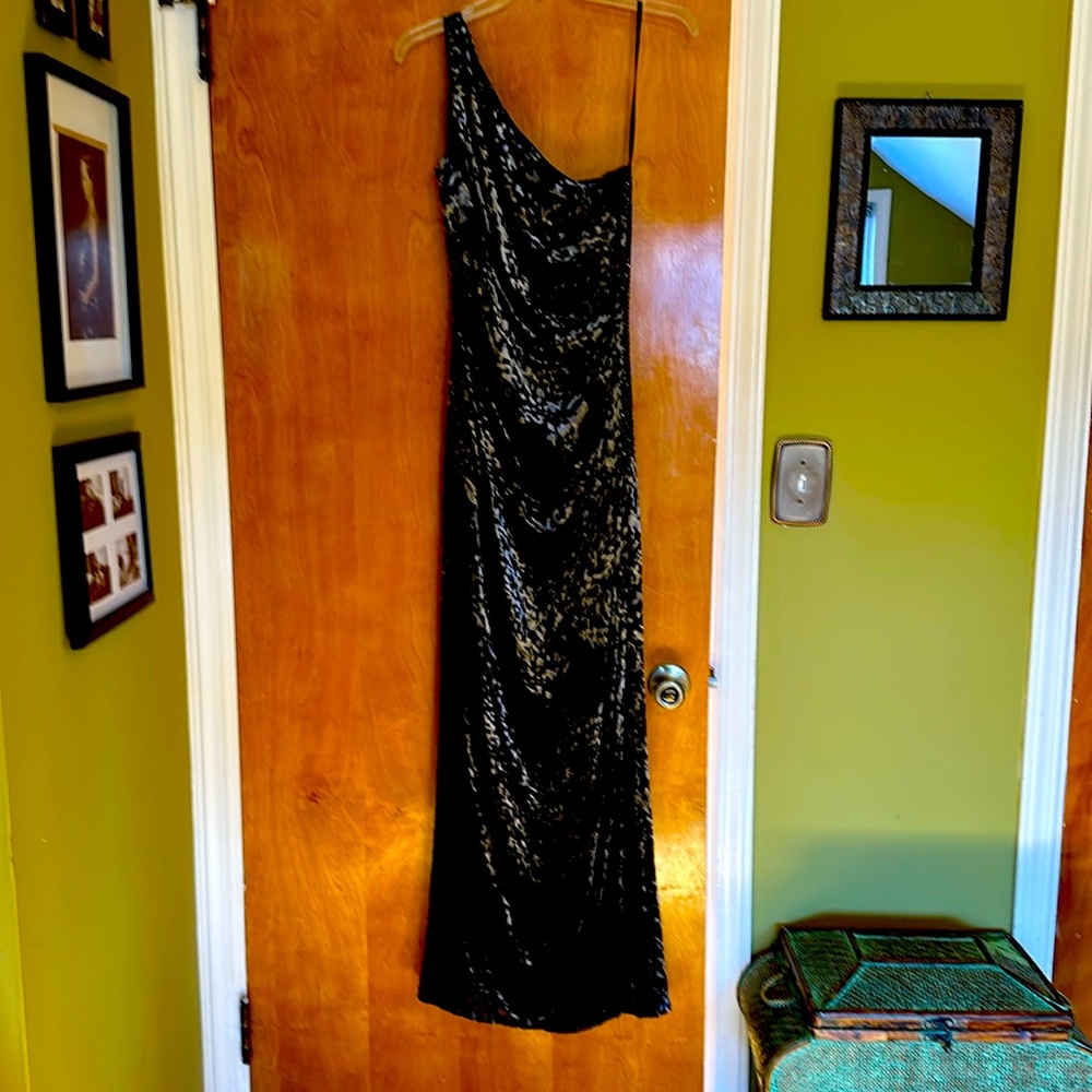 Dress/evening gown